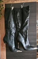 Stiefel High Heels 41 Schwarz mit Metallspitze+Absatz Niedersachsen - Wolfsburg Vorschau