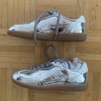 Alohas Sneaker Turnschuhe T490 silber silver Größe 39 Düsseldorf - Benrath Vorschau