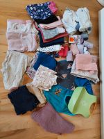 Kleiderpaket Mädchen 26 teilig plus Socken und Lätzchen Darß - Dierhagen Vorschau