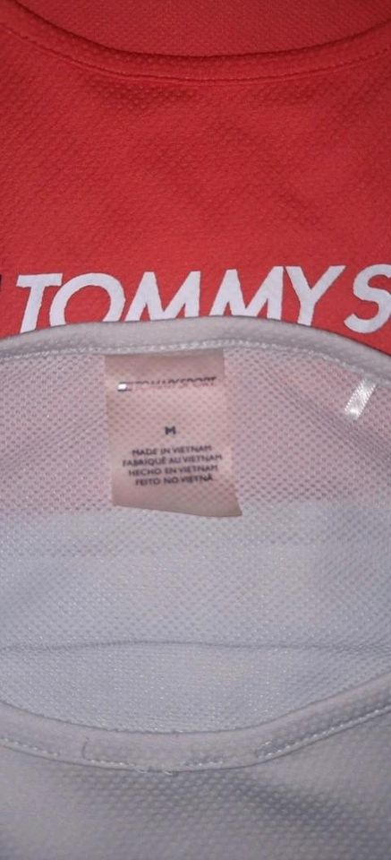 2 tommy Sport  shirts gr.m in Seelow