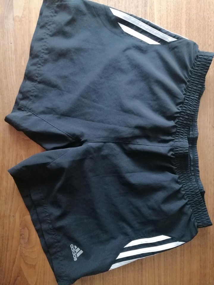 Adidas Klima Cool Hose 38 und Shirts M in Hessen - Seligenstadt | eBay  Kleinanzeigen ist jetzt Kleinanzeigen