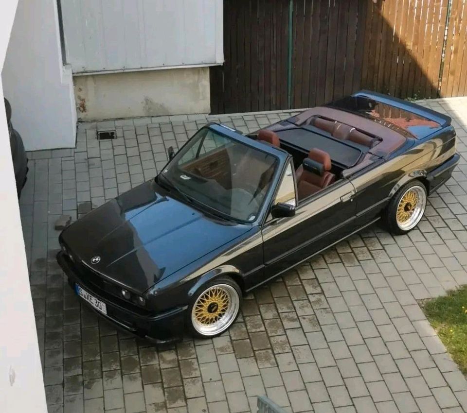 Bmw E30 Cabrio VfL mtech 1 in Singen