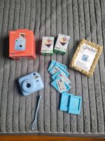 INSTAX mini 12 mit Fotos und Bilderrahmen, super für das Gästebuc München - Untergiesing-Harlaching Vorschau