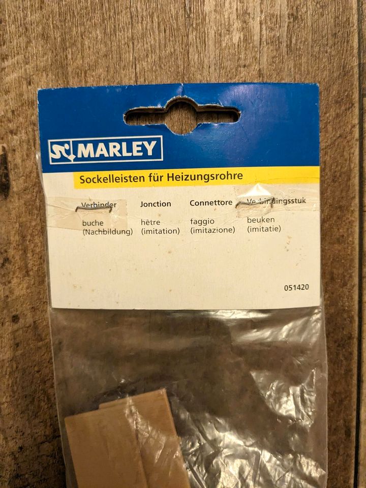 Marley Sockelleisten für Heizungsrohre Verkleidung Abdeckung in Pulsnitz