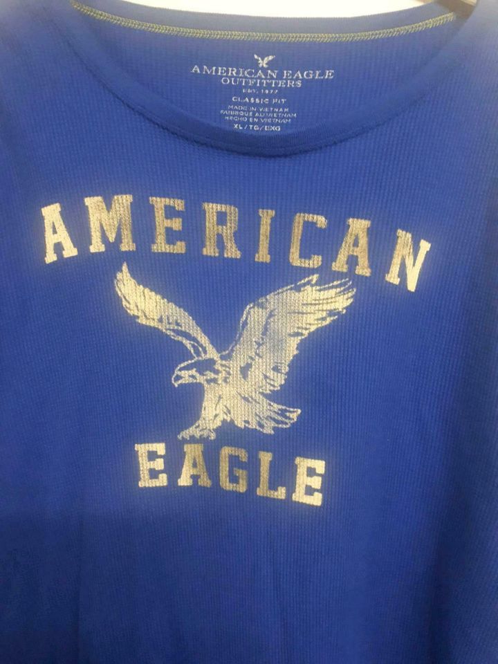 AMERICAN EAGLE Longshirt/Sweatshirt/Pullover in Berlin