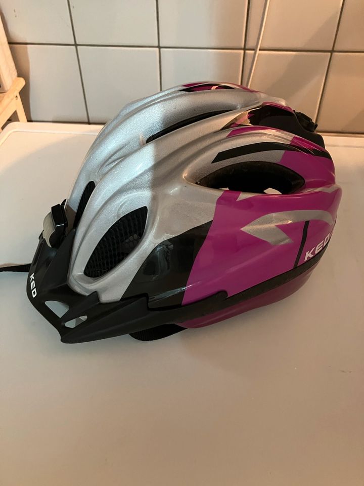 Fahrradhelm für Mädchen von KED*52-58 cm* TOP! in Hohen Viecheln