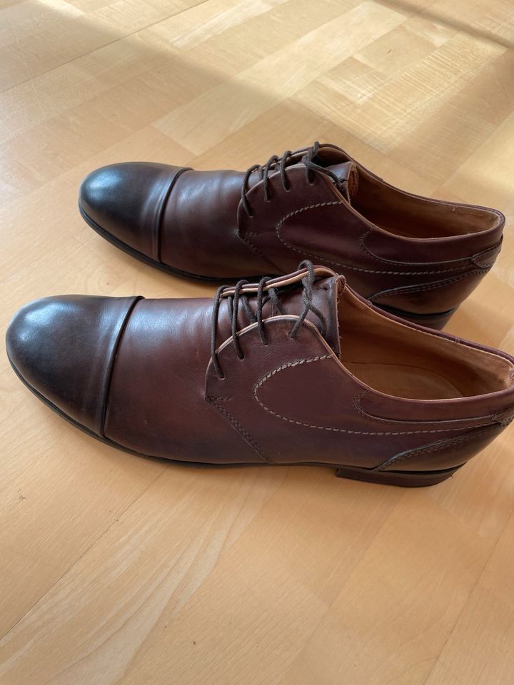 Vero Cuoio Herrenschuhe Gr. 43 Made in Italy braun NEUWERTIG*** in Lebach