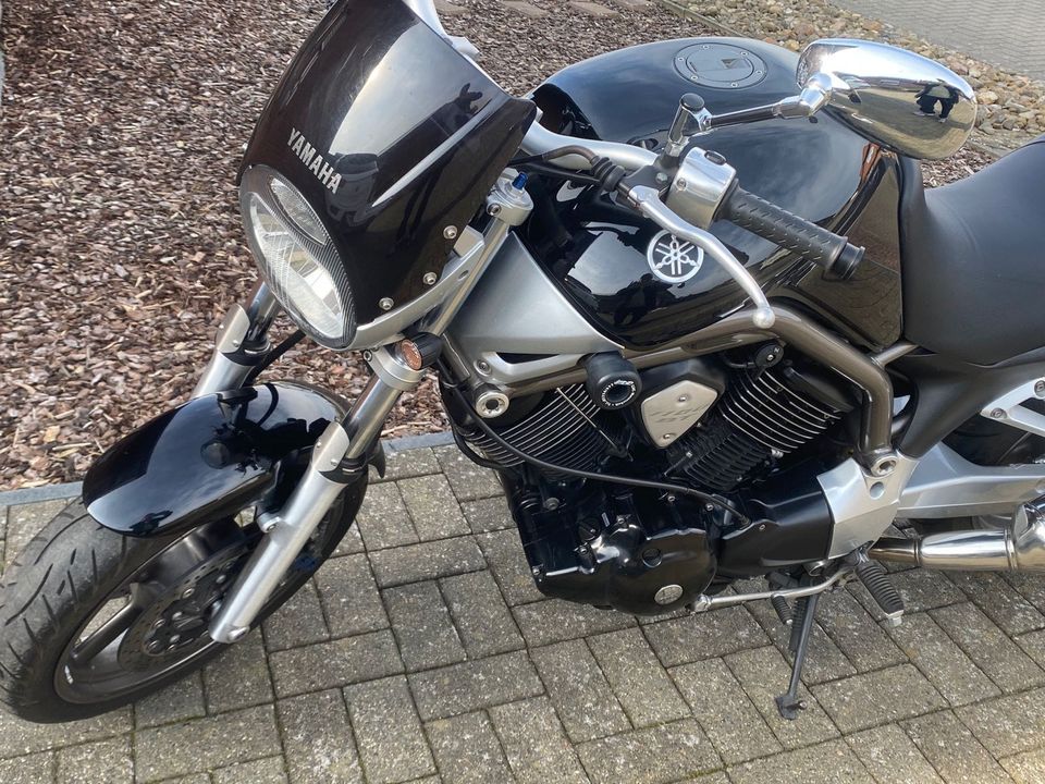 Yamaha Bulldog BT 1100 alles frisch&neu in Sassenburg
