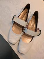 Damaris Damenschuhe Grösse 41 Niedersachsen - Nienburg (Weser) Vorschau