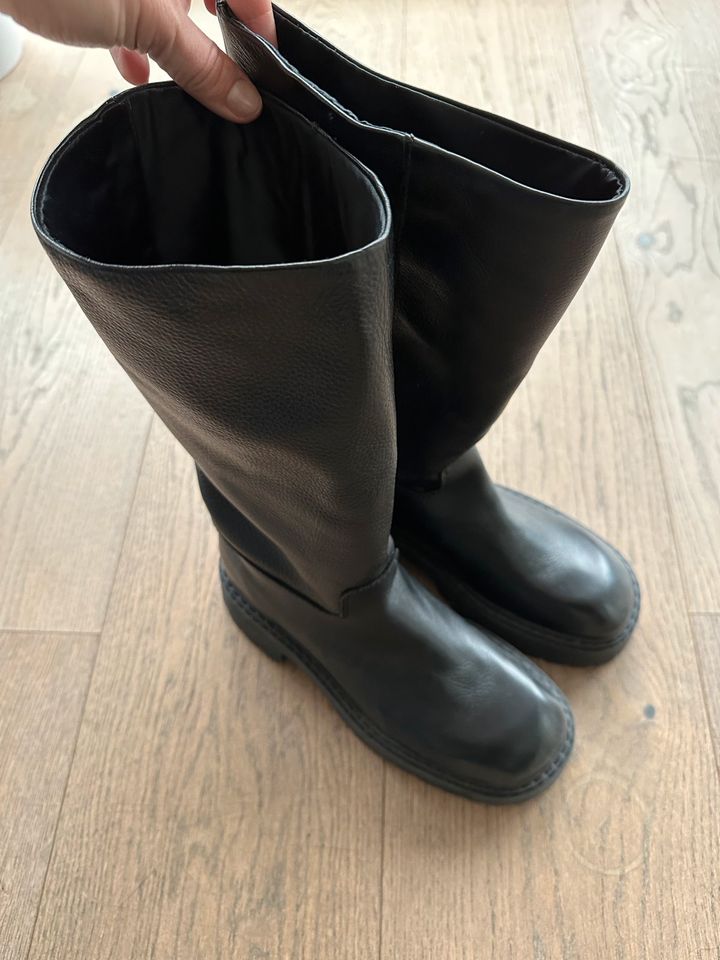 NEU Mango Boots Echtleder schwarz 39 in Frankfurt am Main