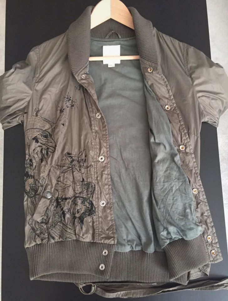 DIESEL- leichte Jacke - Größe L (40) - grün in München