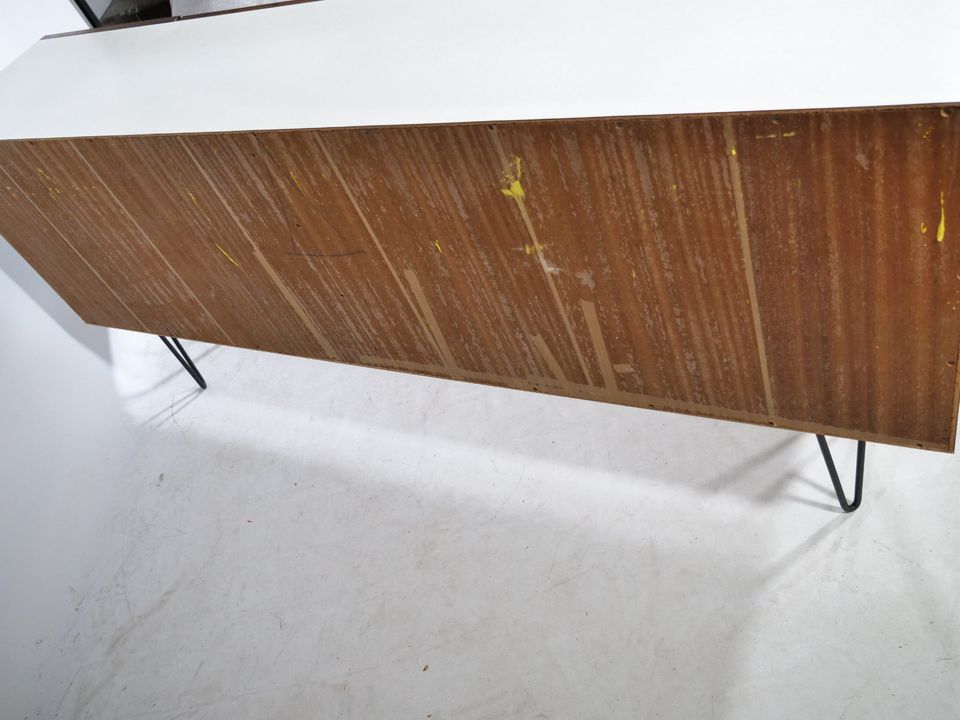 Hairpin Sideboard 60er Jahre Kommode Mid-Century Vintage Schrank in Mainz