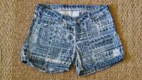 Kurze Jeans, Shorts, Kurze Hose, blau, bunt Berlin - Charlottenburg Vorschau