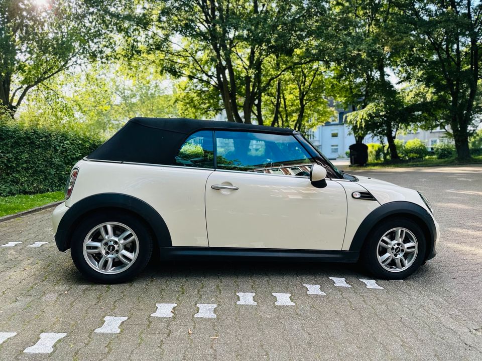 Mini Cabrio One Cooper in Krefeld