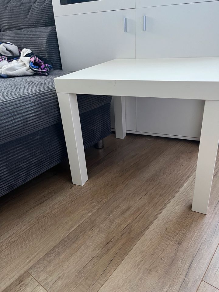 Kleiner Holztisch von Ikea in Paderborn