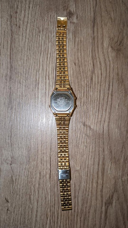 Casio Collection Damen Retro Armbanduhr LA680WEGA in Weiterstadt
