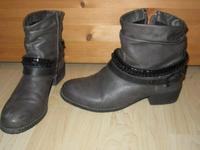 wunderschöne Stiefeletten von Bruno Banani Gr. 41 antrazith Bayern - Apfeldorf Vorschau