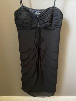 Lautinel Abendkleid schwarz Größe 8/ XL Niedersachsen - Ganderkesee Vorschau