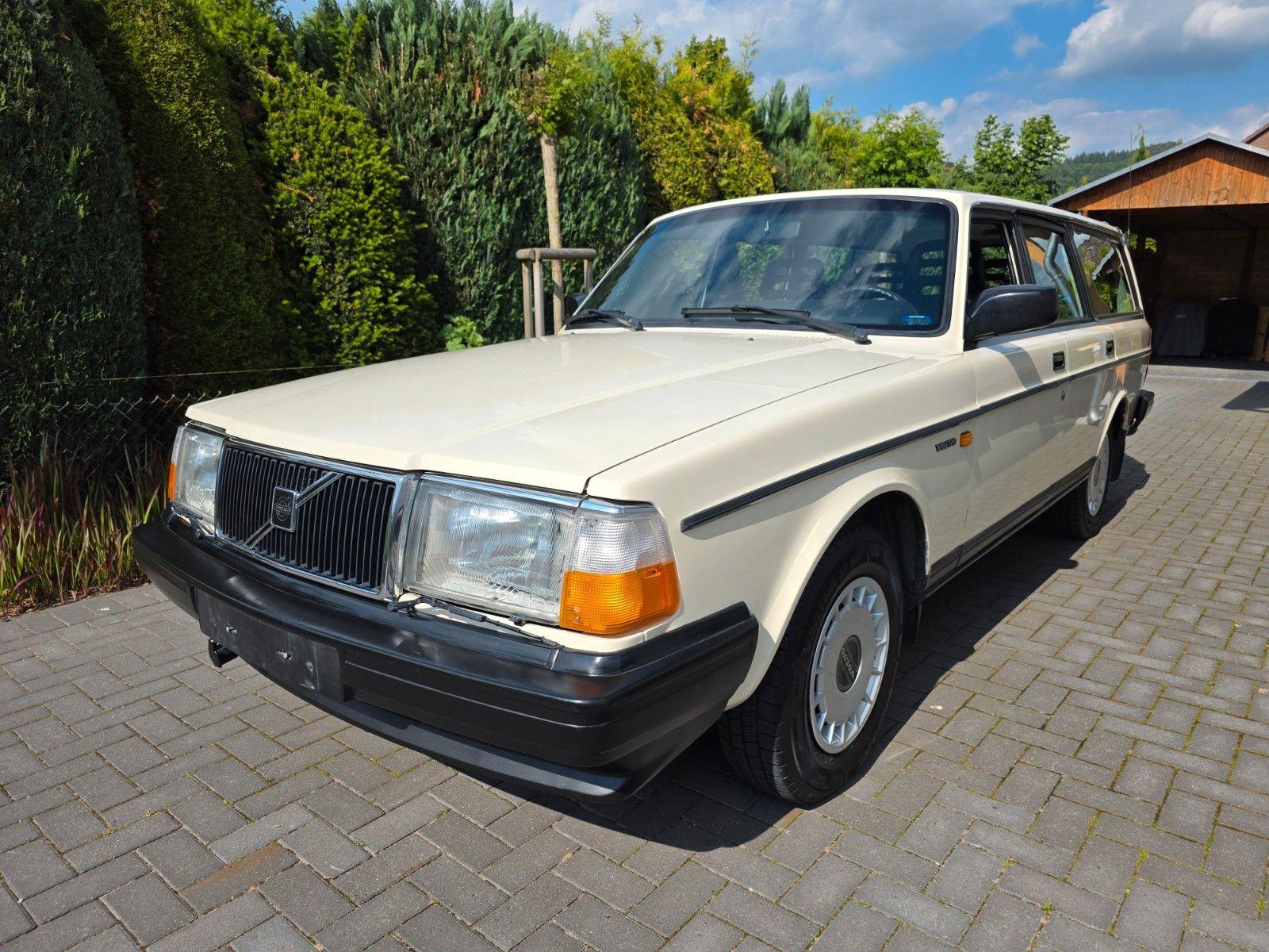 Abbildung des Autos Volvo Volvo 240 DL Finn.…