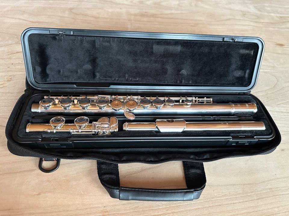 Flöte Yamaha 311 II Silberkopf inkl. Etui/Tasche in Donaueschingen