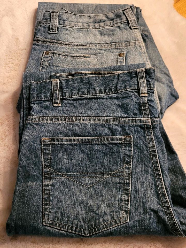 2 Herren  Jeans   Gr. 48 in Aachen