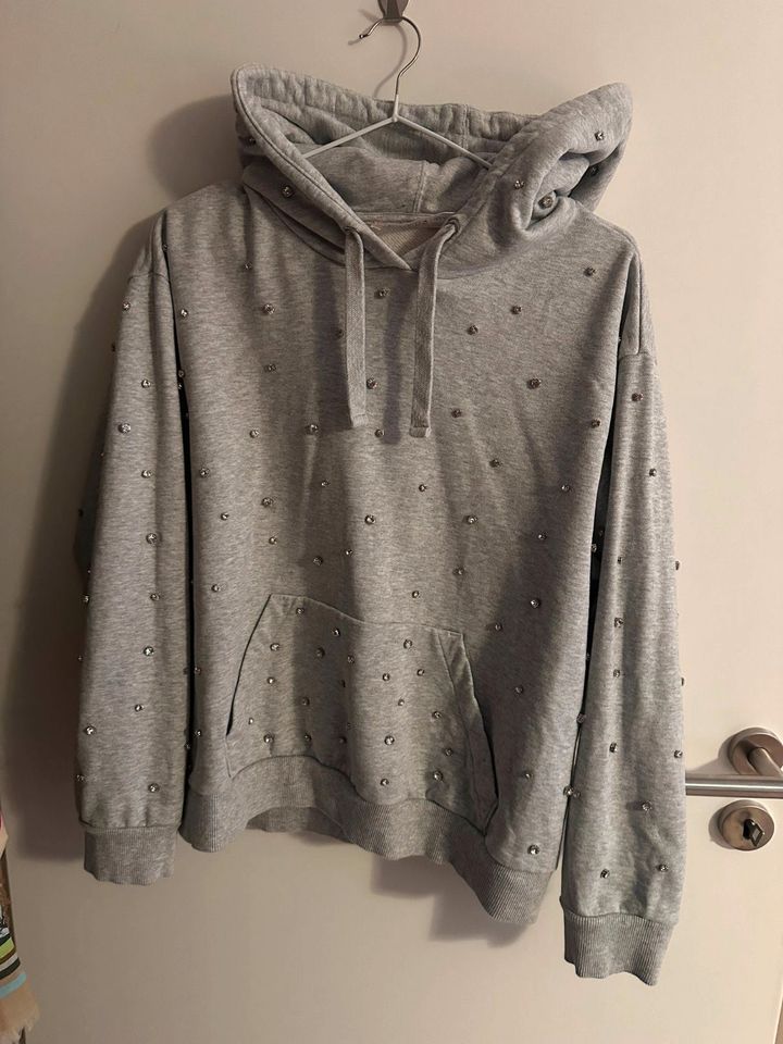 H&M Giambattista Valli Designer Kollektion Hoodie Strass Perlen L in Willmering