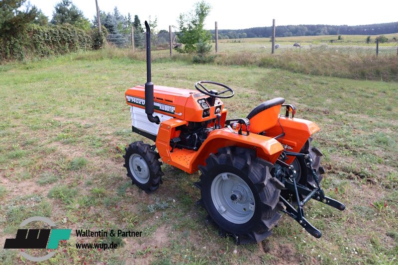 Kleintraktor Kubota B1402 - generalüberholt in Wesenberg