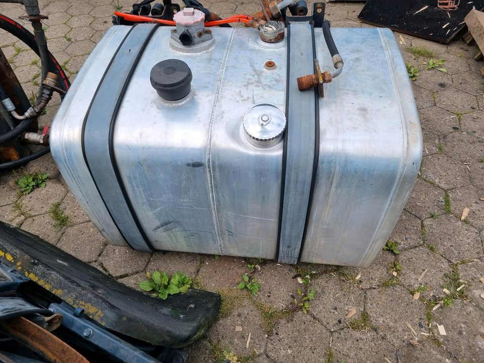 26330  ÖL Diesel Tank Kraftstofftank 950l gebraucht