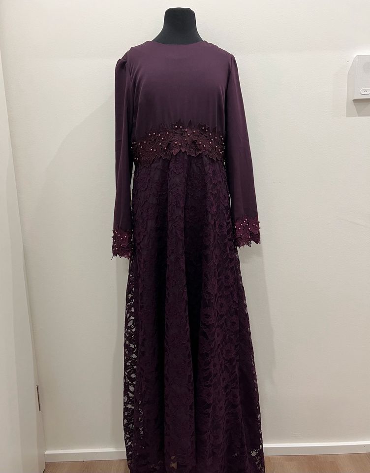 Abendkleid für tesettür größe M in Neuwied