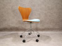 1/2 Fritz Hansen Serie 7 Arne Jacobsen 1990 Designer Drehstuhl Wuppertal - Heckinghausen Vorschau