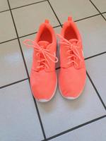 NIKE WMNS ROSHE ONE  GRÖSSE 41 Nordrhein-Westfalen - Jülich Vorschau