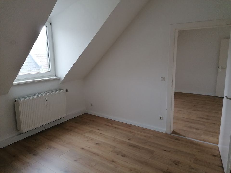 Gemütliche 3 Zimmer-Dachgeschosswohnung zu vermieten! in Bochum