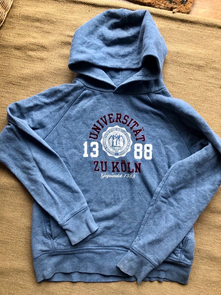 Uni Köln hoodie S/M in Düsseldorf