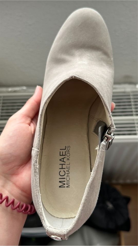 Michael Kors Sammy Ancle Boot pearl grey, Gr. US 7,5/EU 38,5 in Köln