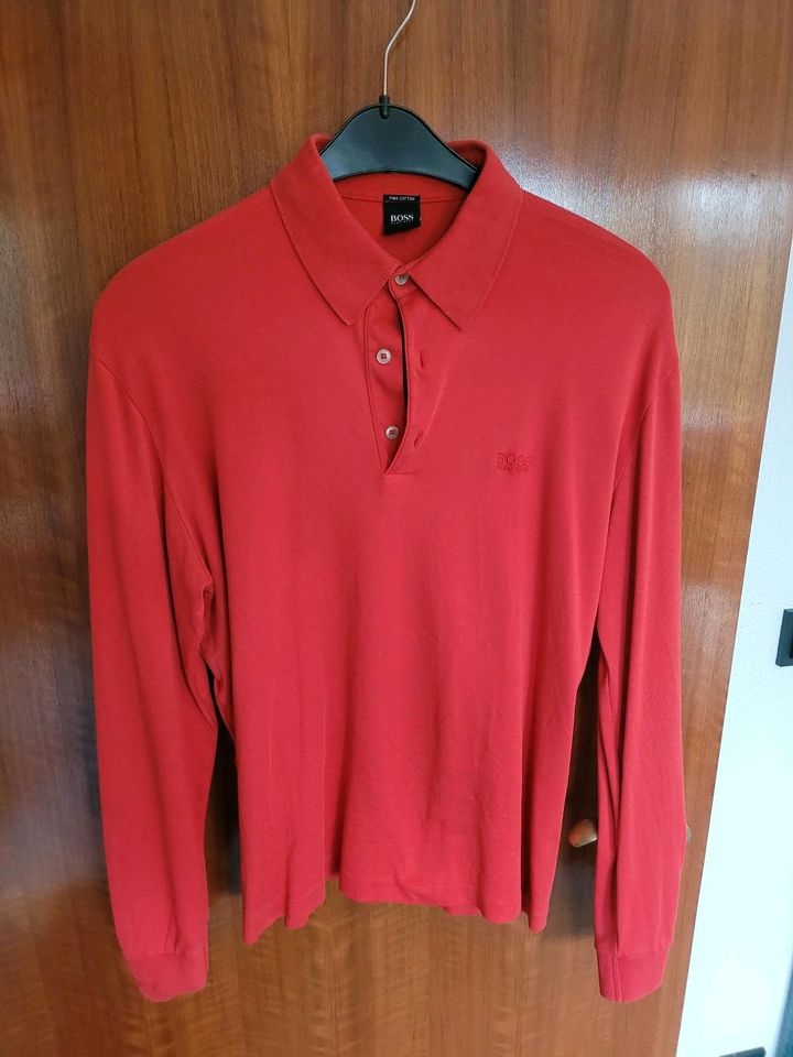 Original Hugo Boss Langarmshirt M rot in Oberhausen