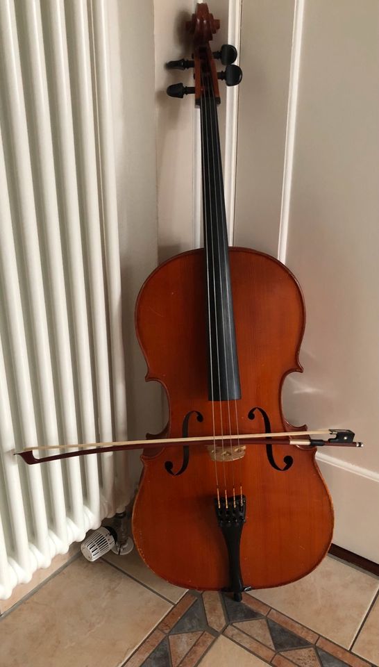 3/4 Violoncello mit zwei Bögen in Bremen