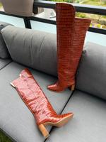 HÖGL Overknees Stiefel mit Karton NEU Frankfurt am Main - Rödelheim Vorschau