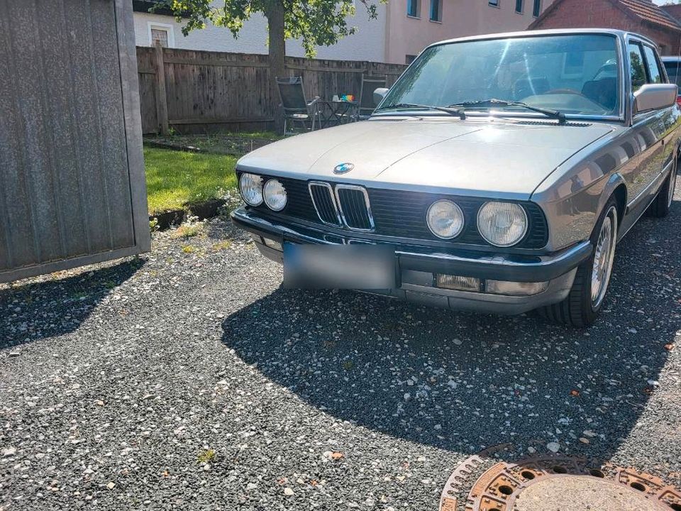 BMW 520i e28 in Hohenroth bei Bad Neustadt a d Saale