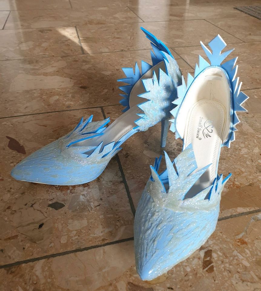 Elsa Frozen Die Eiskönigin Schuhe Cosplay Kostüm High heels in Bayern -  Mainleus | eBay Kleinanzeigen ist jetzt Kleinanzeigen