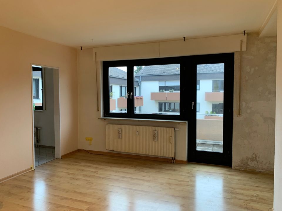 SANKT AUGUSTIN NIEDERBEG 1-2 Zimmer Appartement ca. 50 m² Wfl. Küche, Diele, Bad-WC, Balkon, Keller in Sankt Augustin