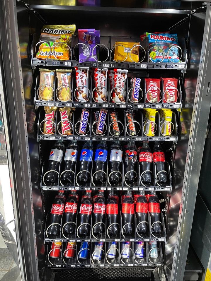 Snackautomat getränkeautomat Verkaufsautomat Warenautomat Necta in Mönchengladbach