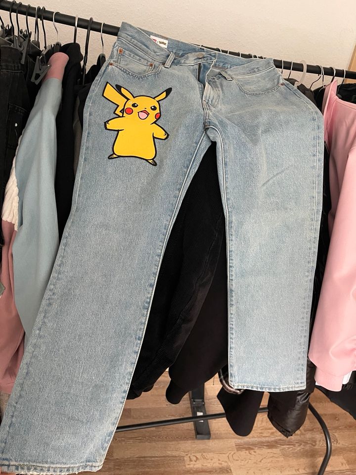 Levi’s  x Pokémon 551 straight Jeans in Herne