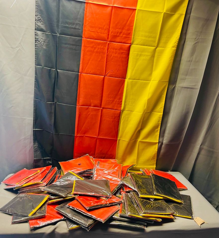 50 x Deutschlandflagge Deutschland Fahne 90 × 150 cm Fußball EM in Ettenheim