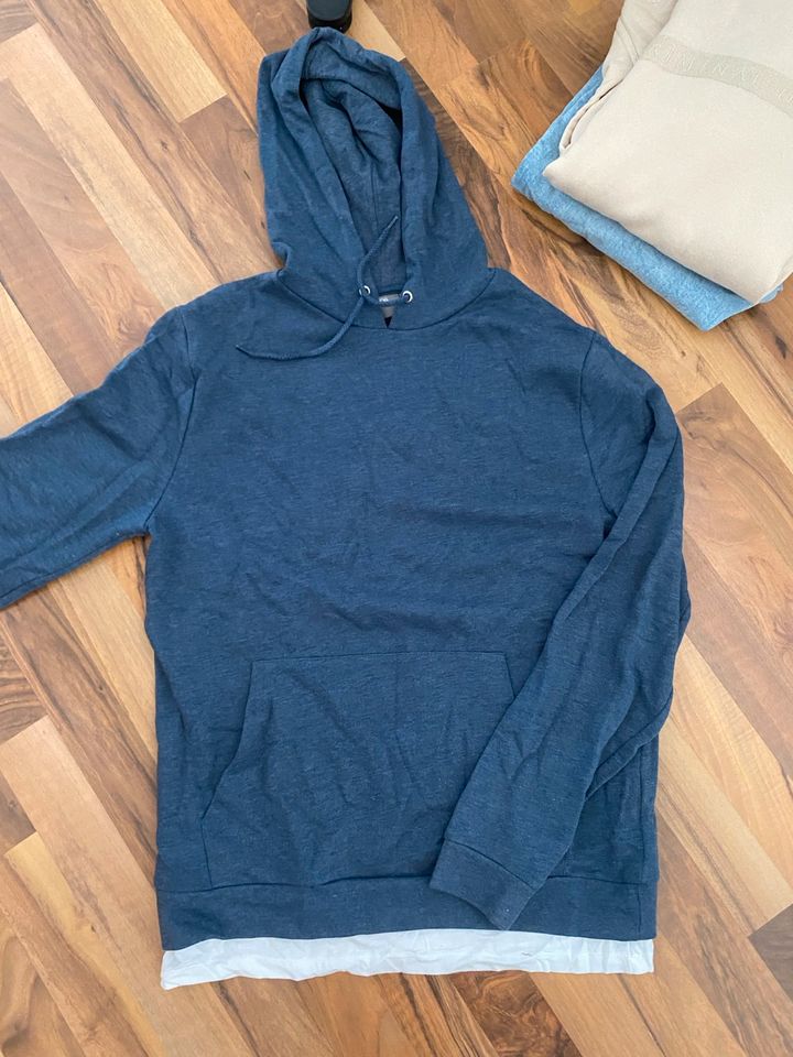 Jeans Hoodies M W32 ASOS Urban Classic Zara Männer Paket in Berlin