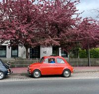 DRINGEND gesucht: Garage für einen Oldtimer in Rheda-Wiedenbrück Nordrhein-Westfalen - Rheda-Wiedenbrück Vorschau