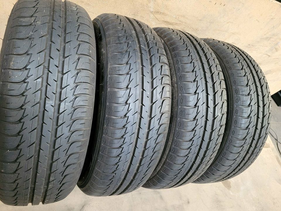 4 Sommerreifen 185/65 R15 88T Kleber Dynaxer HP3 DOT aus 17 in Bottrop