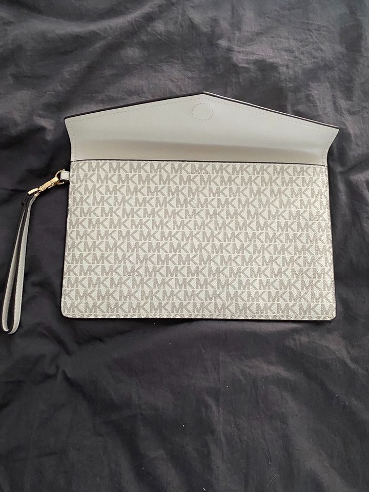 Clutch von Michael Kors in Aldenhoven