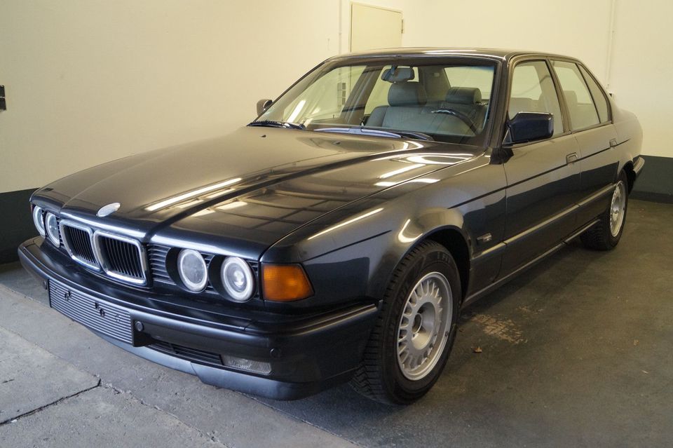 BMW BMW 730i E32/1993/V8/LEDER/TÜV MAI-2025! in Erwitte