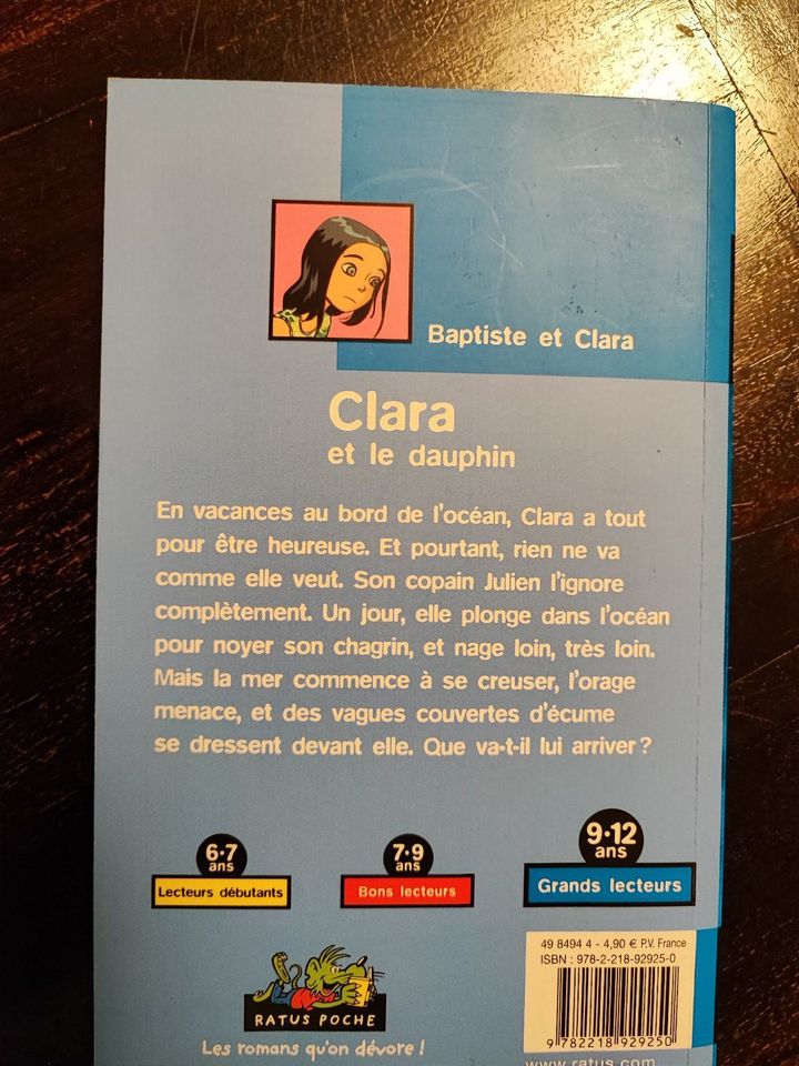 Kinderbuch auf Französich "Clara et le dauphin" in Frankfurt am Main