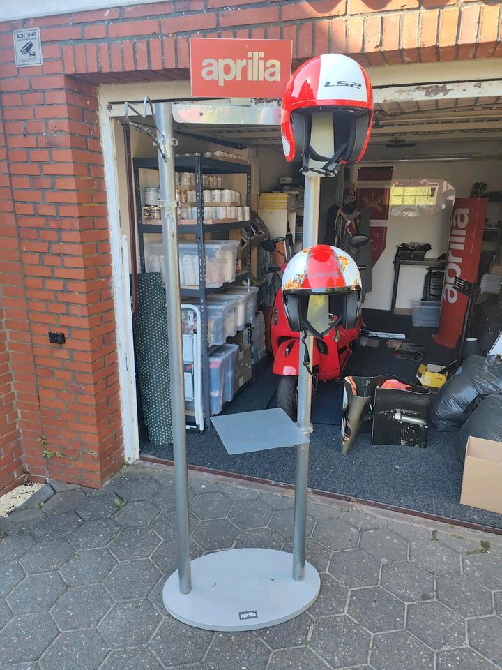 Aprilia Racing Verkaufsdisplay Halter Garage Bekleidung Ständer 2 in Leer (Ostfriesland)